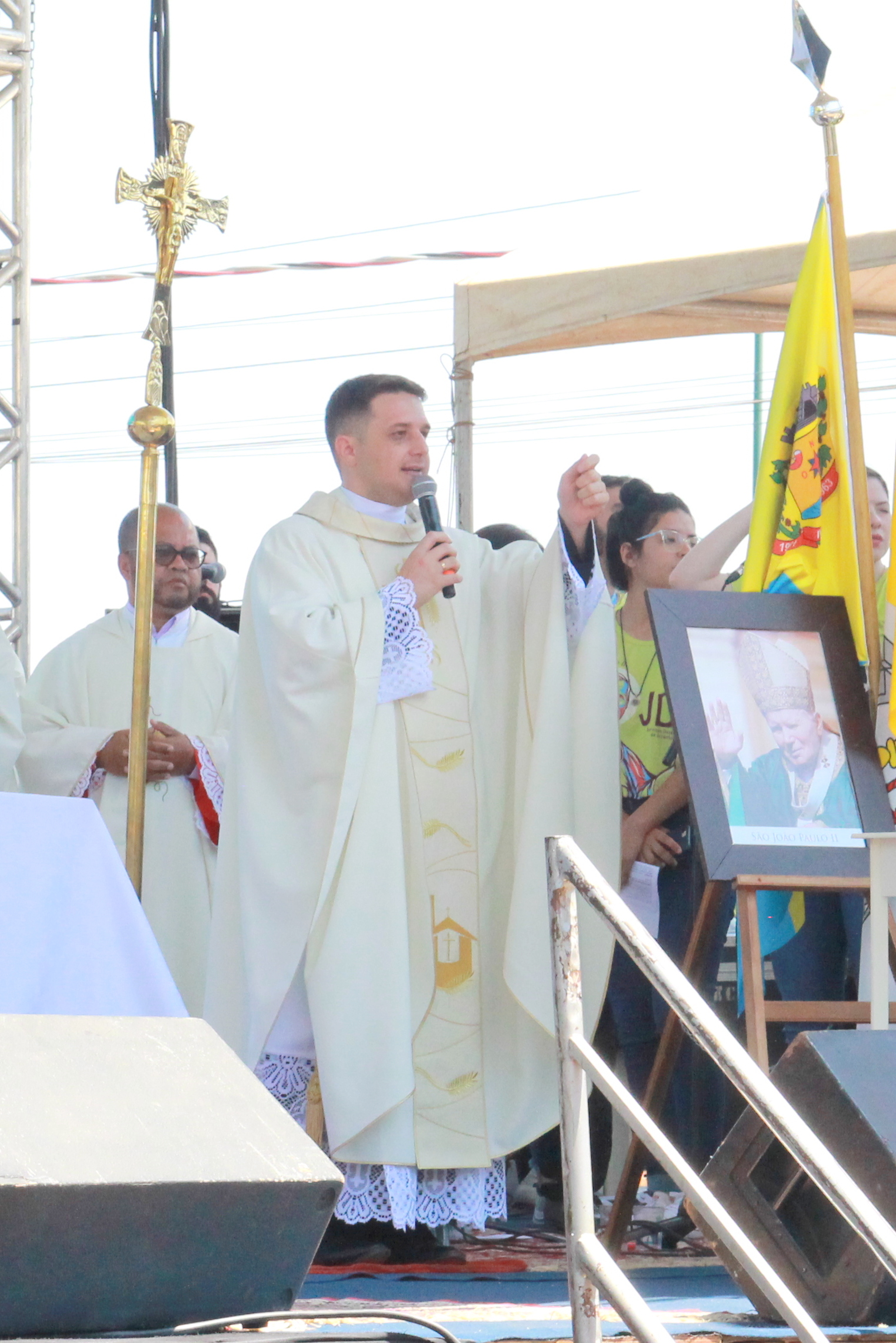 10ª Jornada Diocesana da Juventude (JDJ) Santa Missa