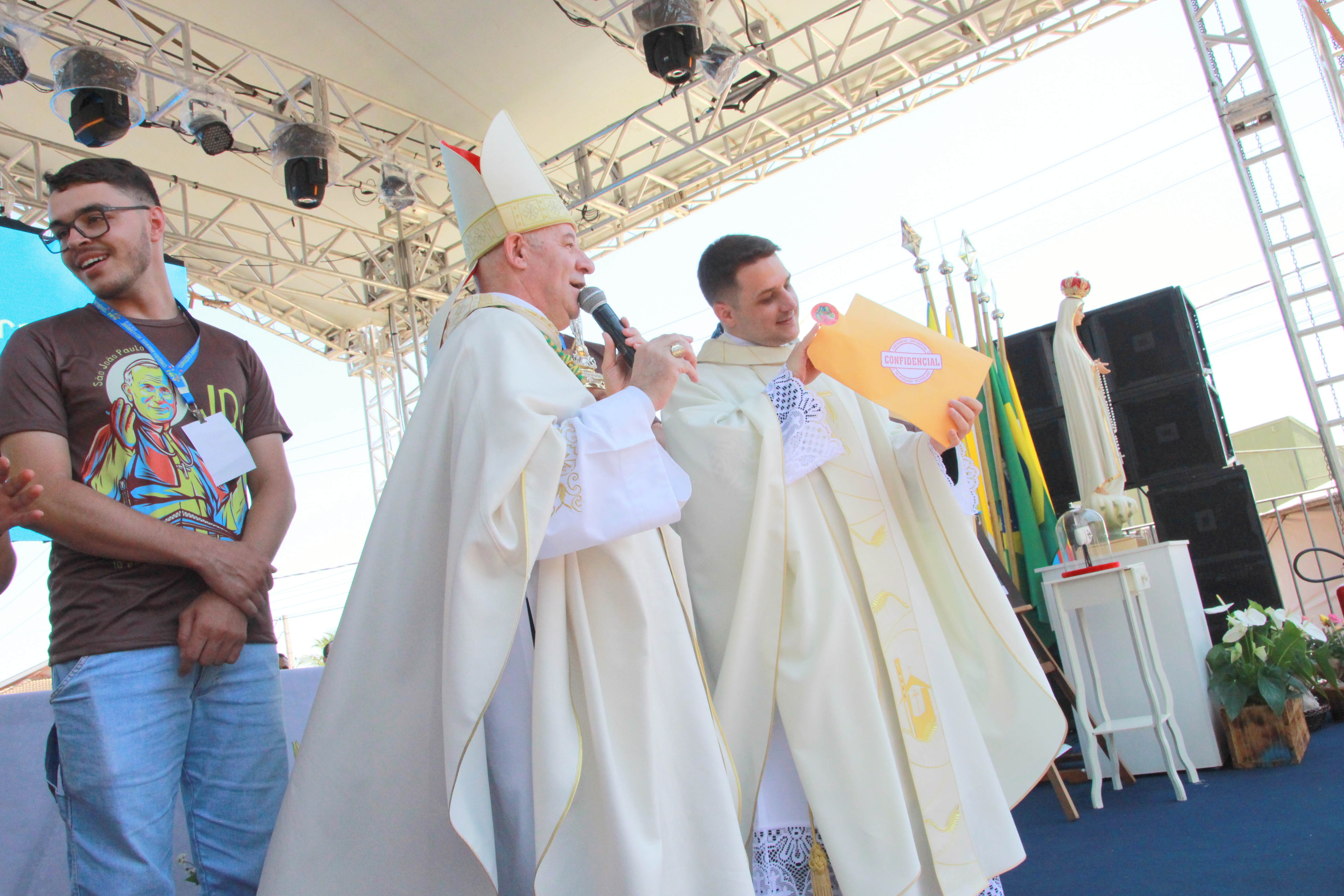 10ª Jornada Diocesana da Juventude (JDJ) Santa Missa