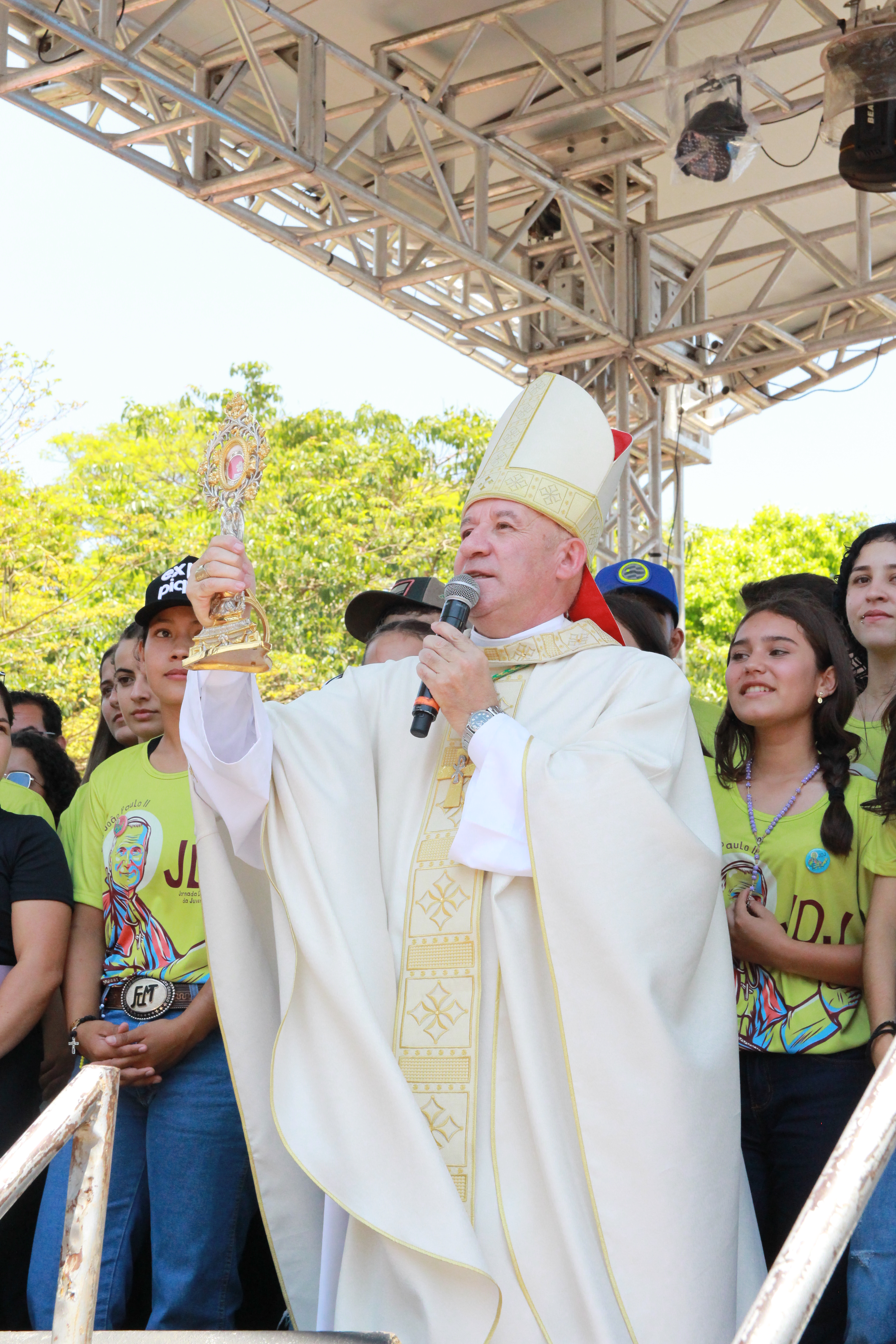 10ª Jornada Diocesana da Juventude (JDJ) Santa Missa
