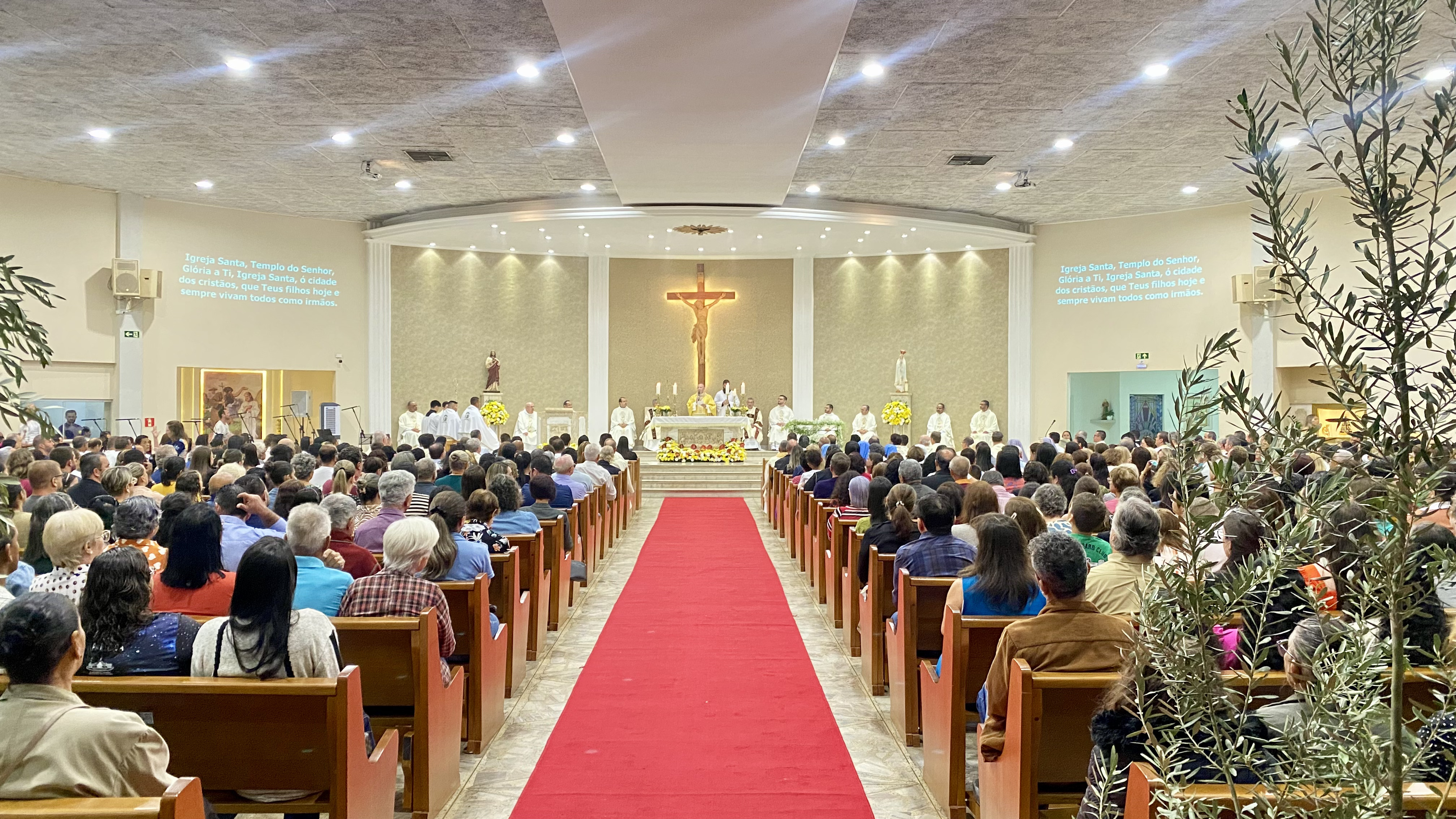 Missa Crismal (Santos Óleos) - 2025