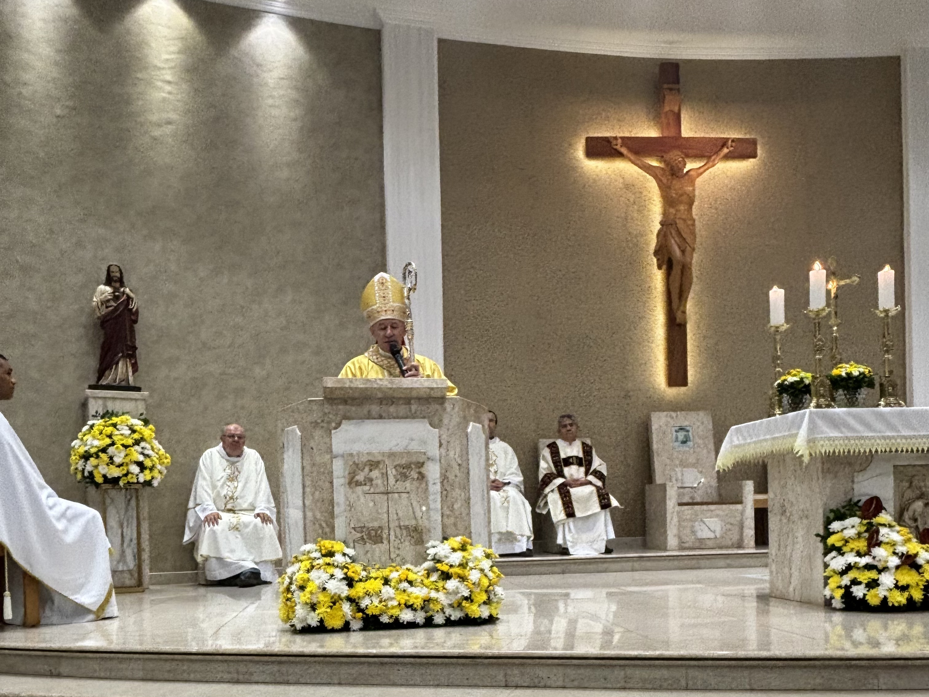 Missa Crismal (Santos Óleos) - 2025