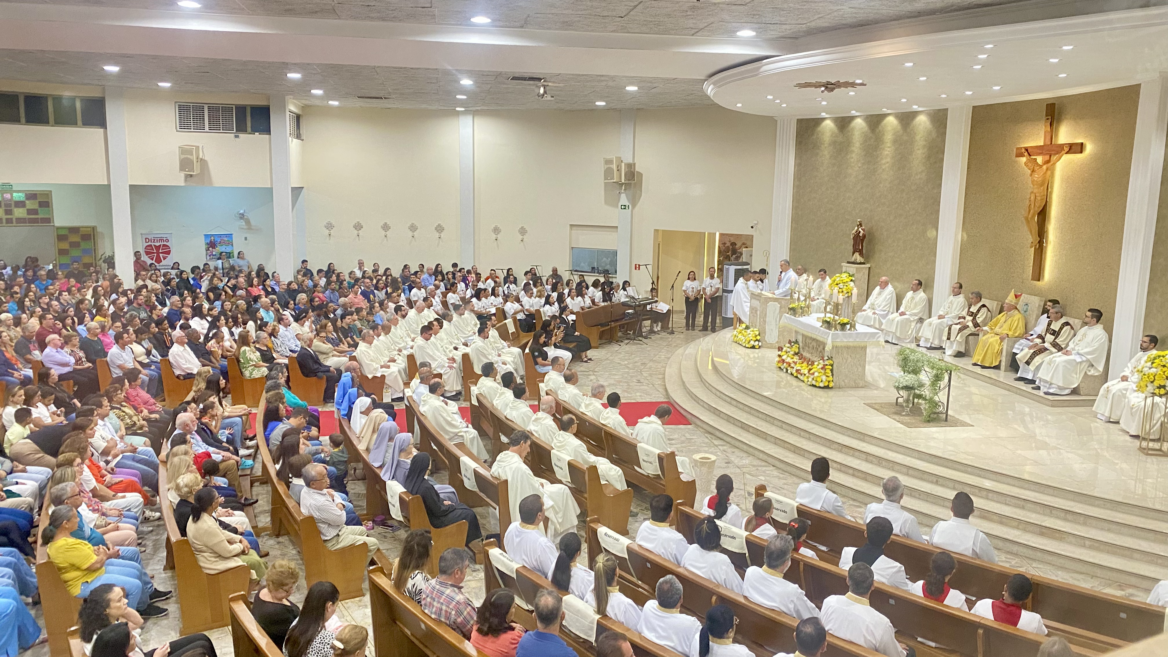 Missa Crismal (Santos Óleos) - 2025