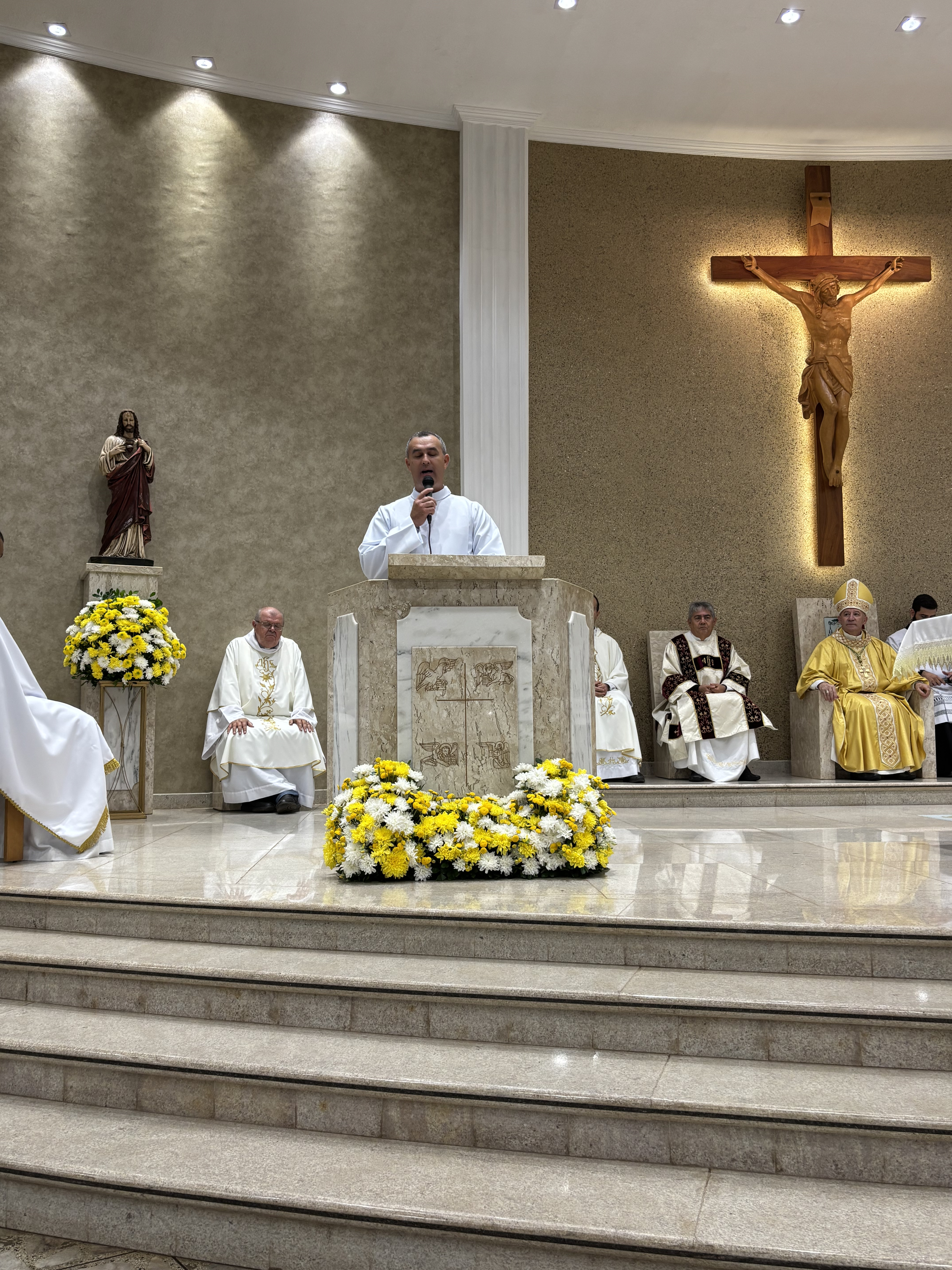 Missa Crismal (Santos Óleos) - 2025