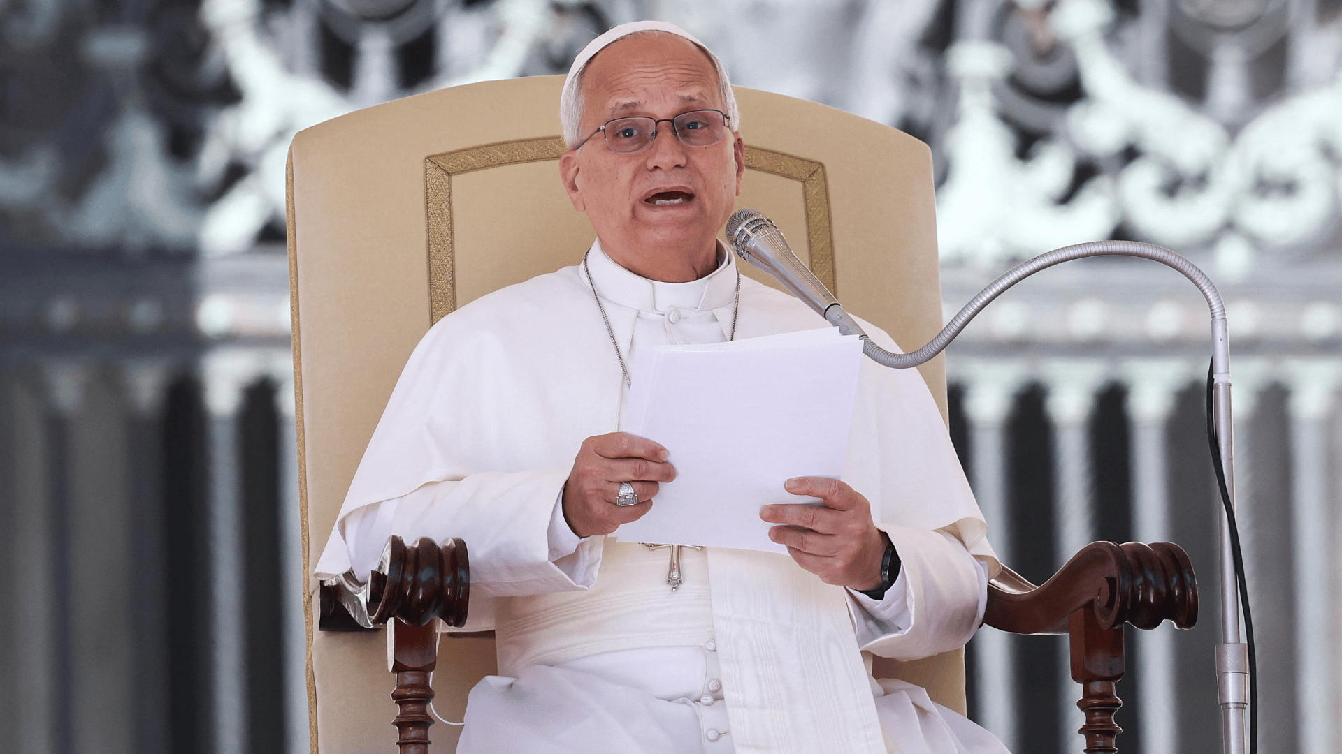 Papa: não delegar decisões humanas aos algoritmos. A diversidade não é ameaça